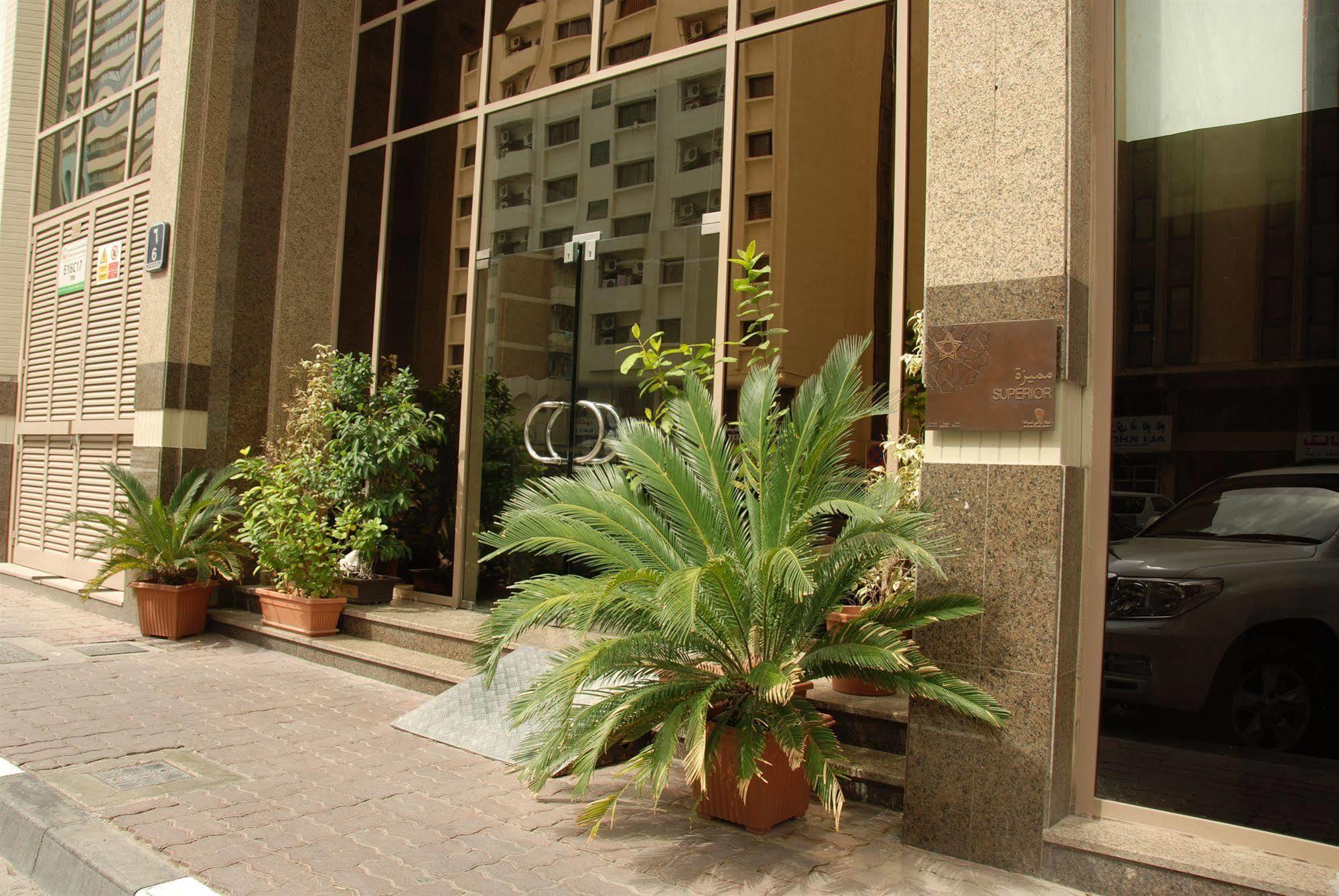 Aparthotel Ivory 3*