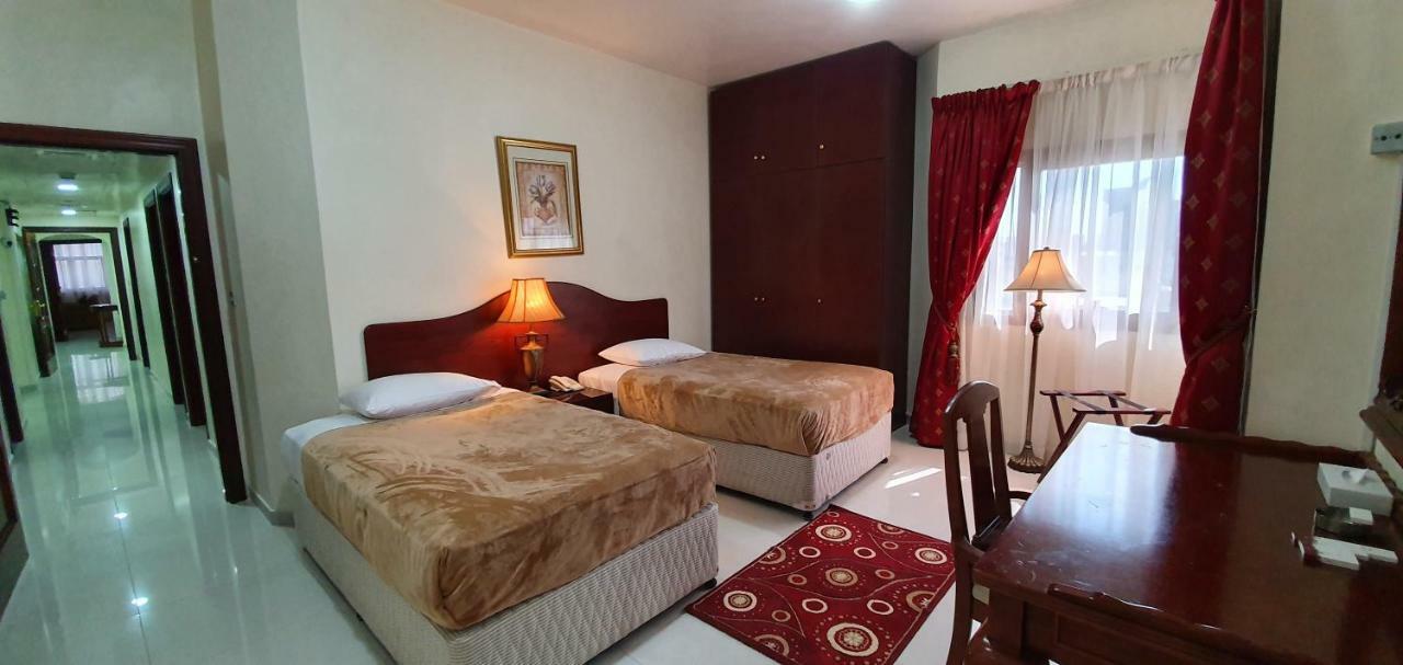 Aparthotel Ivory 3*